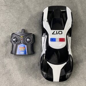 Jada Toys 2017 Ford GT RC Police Car 24GHz Turbo Boost High Speed W/Controller